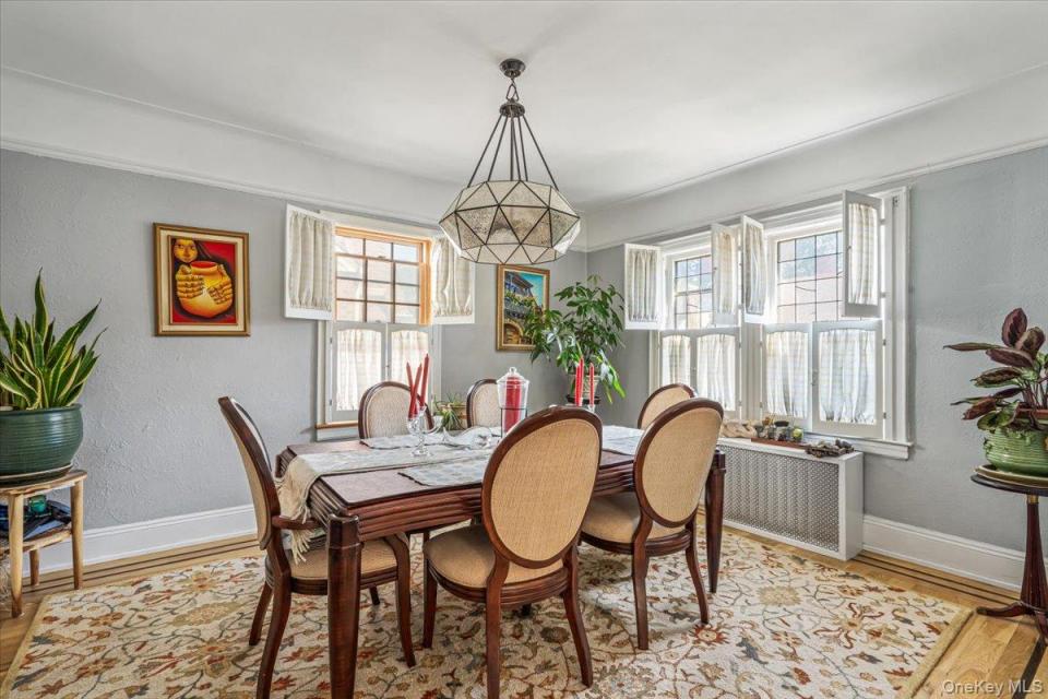 #7 photo, 166-47 25th Avenue, Whitestone , NY 11357