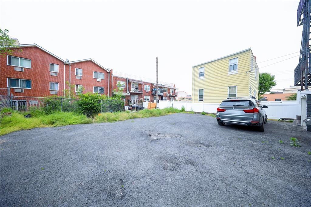 #16 photo, 22-08 120th Street, Queens , NY 11356