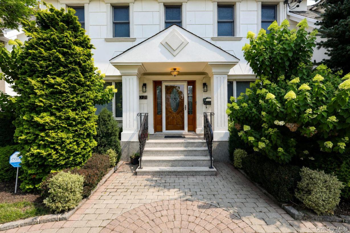 #4 photo, 160-31 9th Avenue, Whitestone , NY 11357