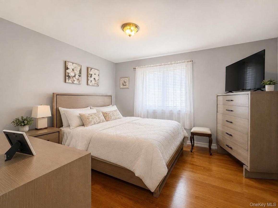 #9 photo, 202-34 46th Road, Bayside , NY 11361