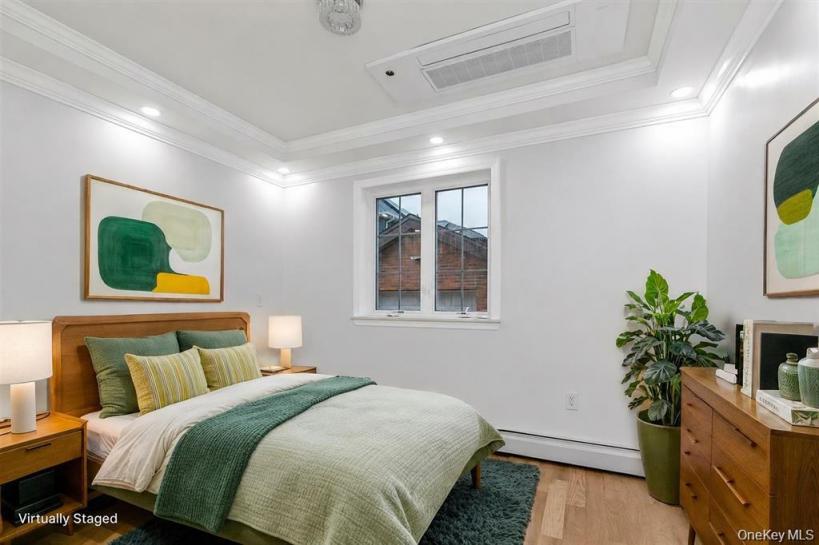#6 photo, 27-09 Utopia Parkway, Flushing , NY 11358