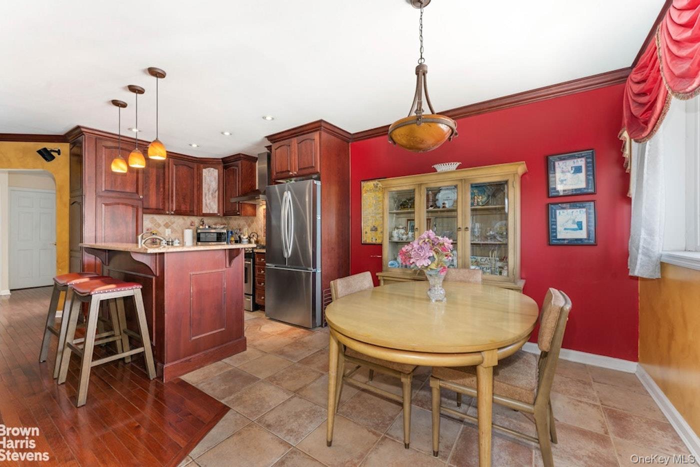 #3 photo, 1910 150th Street, Whitestone , NY 11357