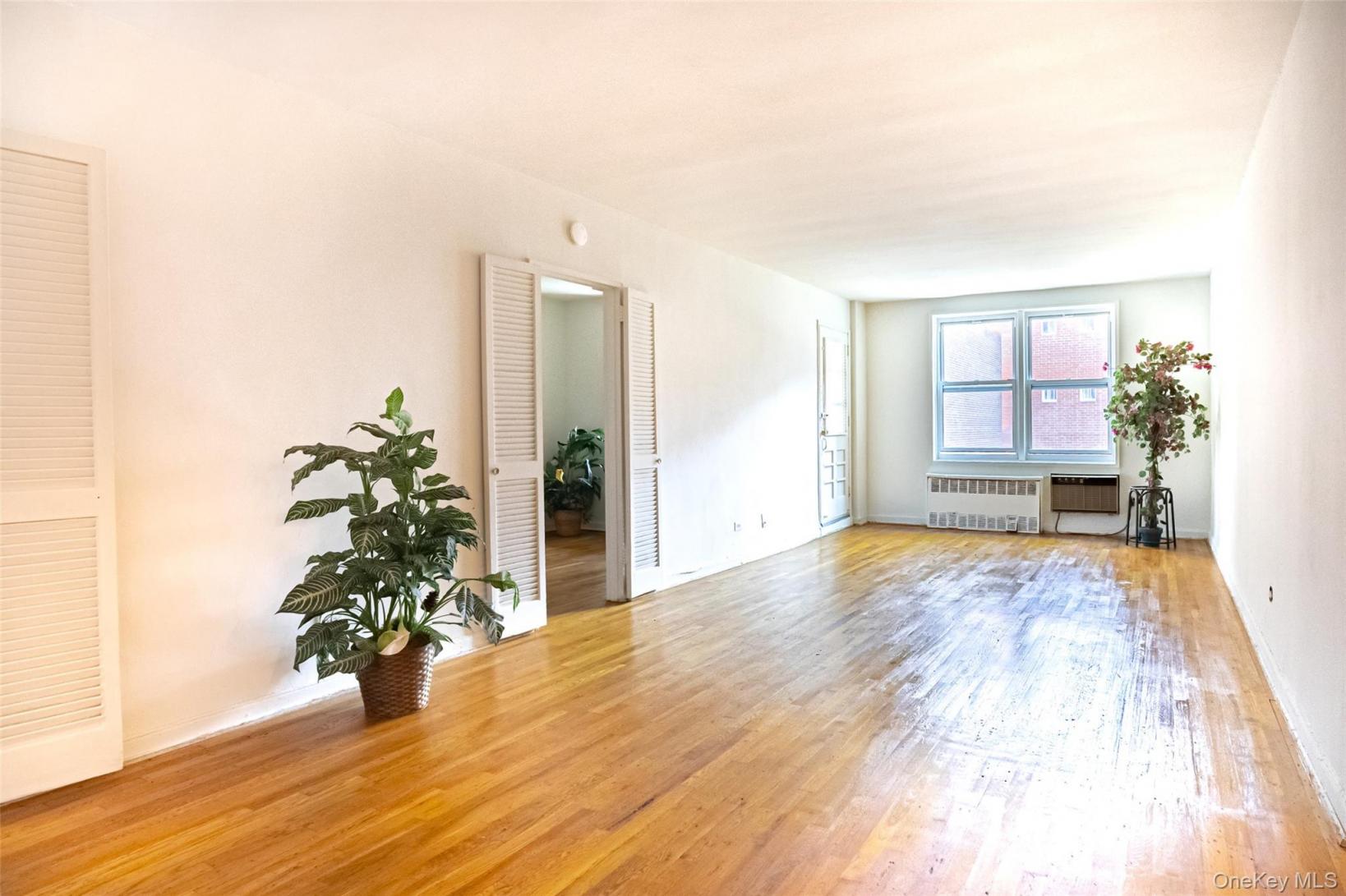 #4 photo, 144-30 Sanford Avenue, Flushing , NY 11355