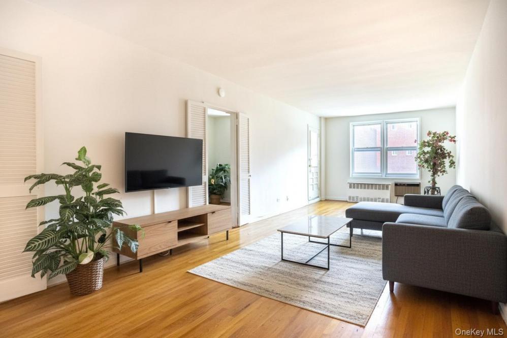#3 photo, 144-30 Sanford Avenue, Flushing , NY 11355