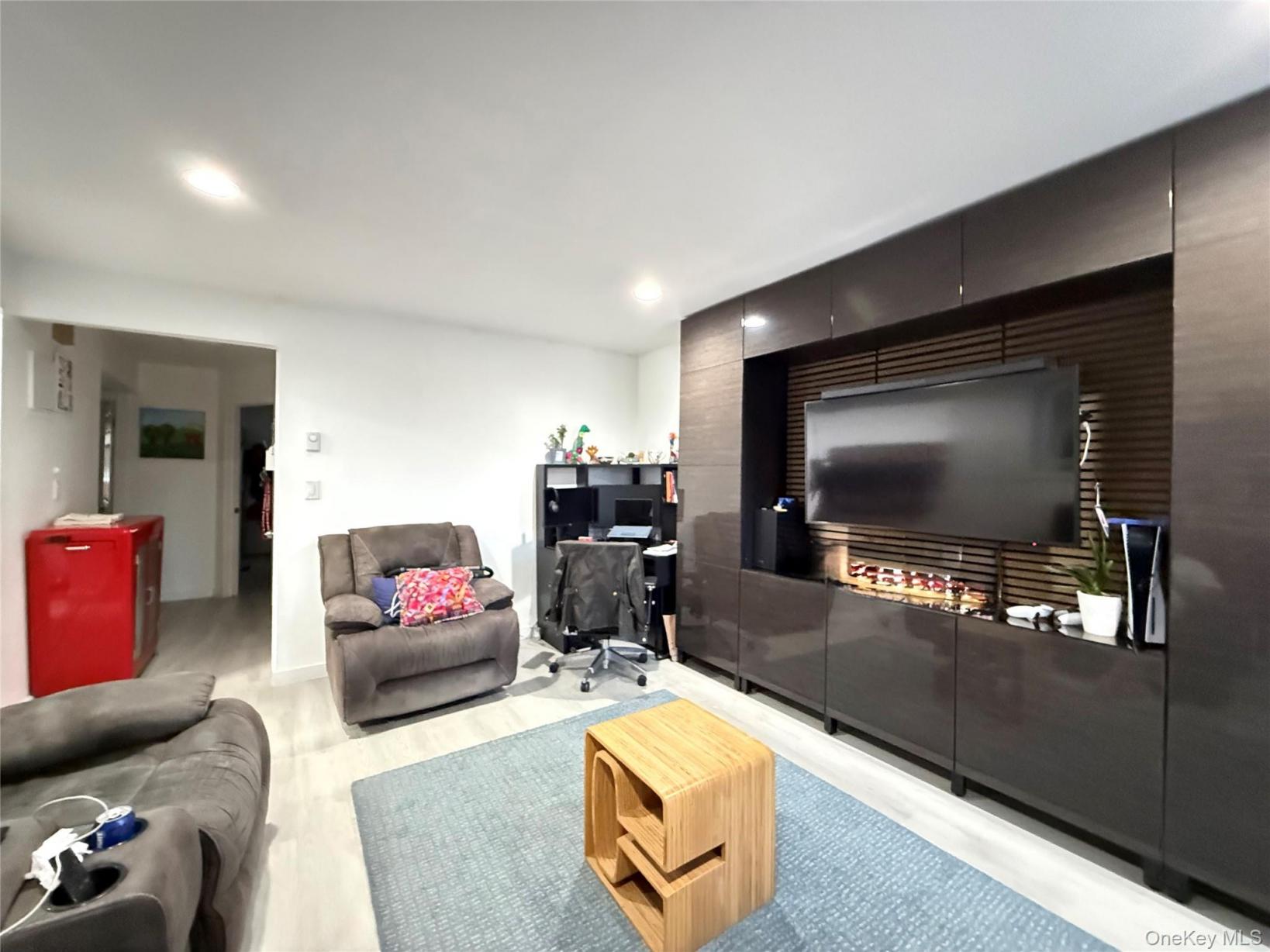 #10 photo, 18-46 College Point Boulevard, College Point , NY 11356