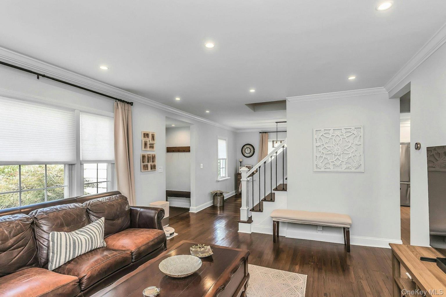 #6 photo, 2337 205th Street, Bayside , NY 11360