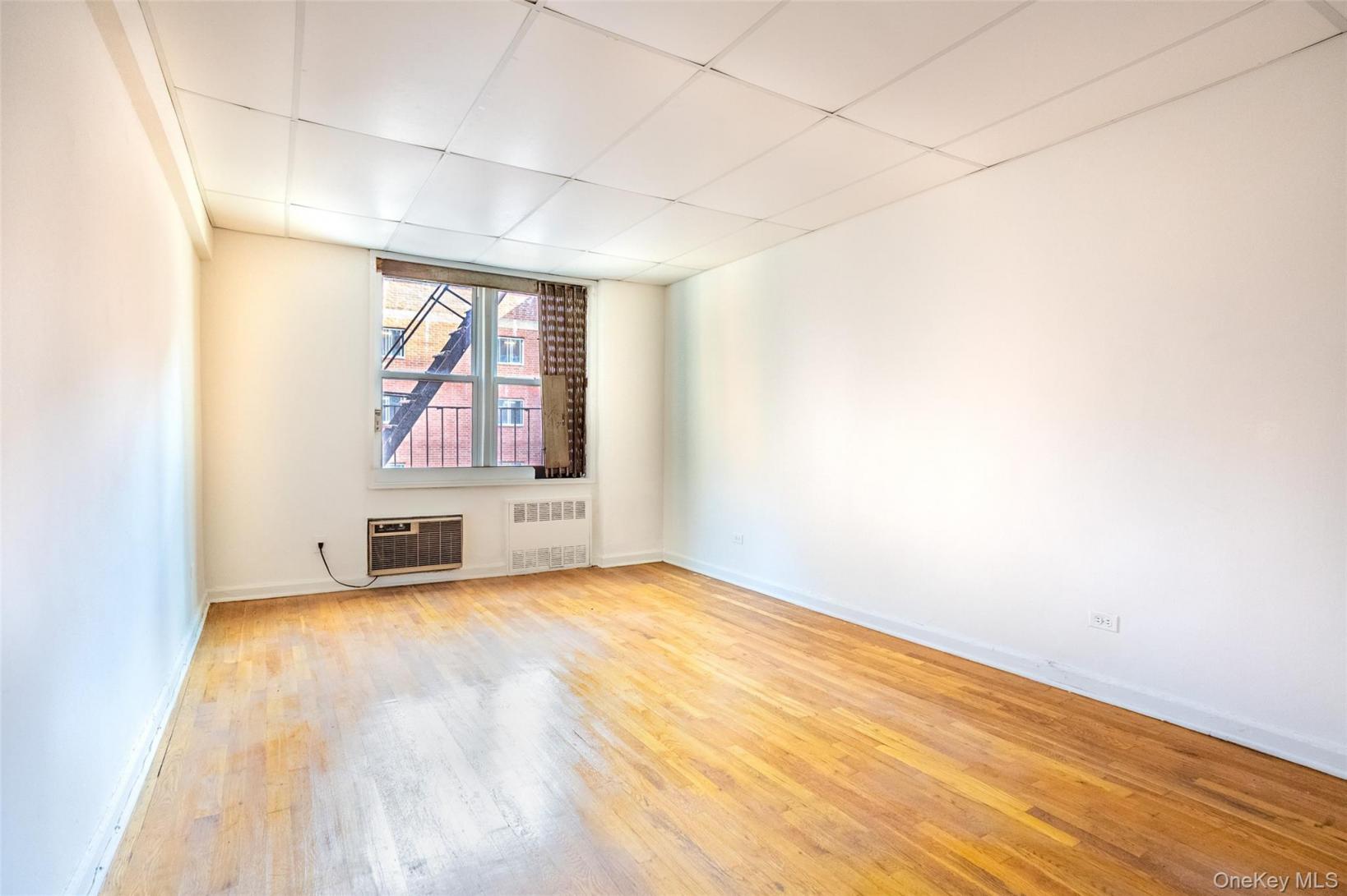 #11 photo, 144-30 Sanford Avenue, Flushing , NY 11355