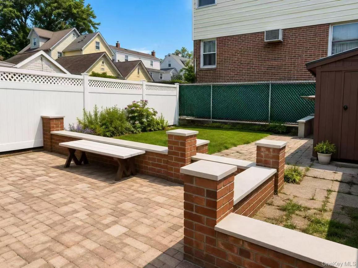 #10 photo, 2039 150th Street, Whitestone , NY 11357