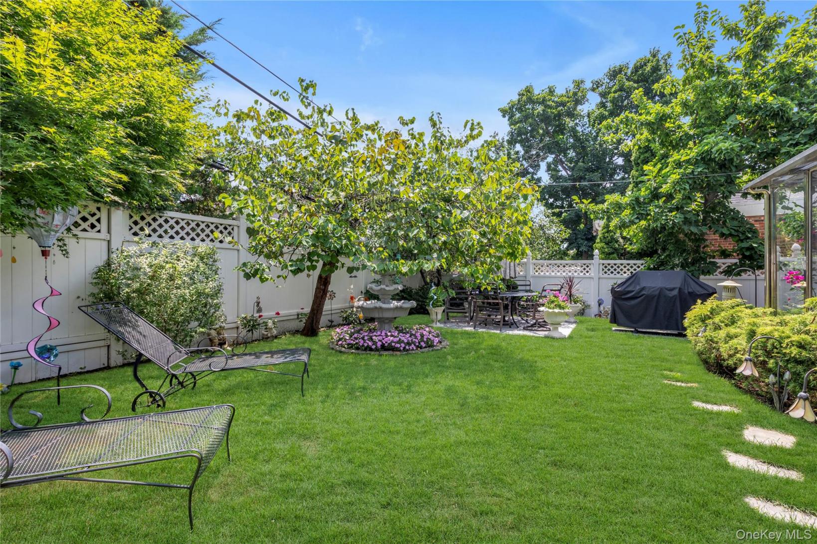 #20 photo, 41-35 219th Street, Bayside , NY 11361