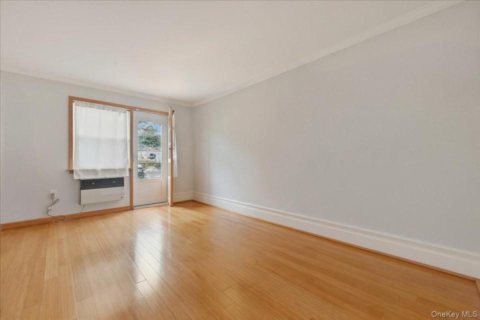 #13 photo, 11-63 129th Street, College Point , NY 11356