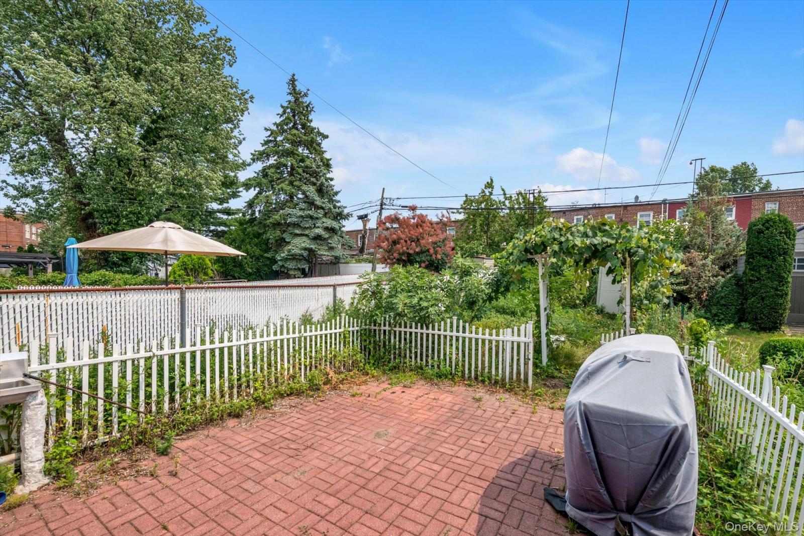 #15 photo, 15150 11th Avenue, Whitestone , NY 11357