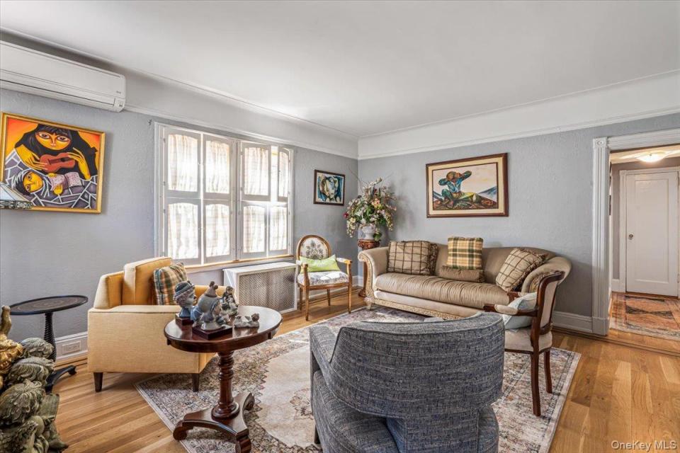 #4 photo, 166-47 25th Avenue, Whitestone , NY 11357