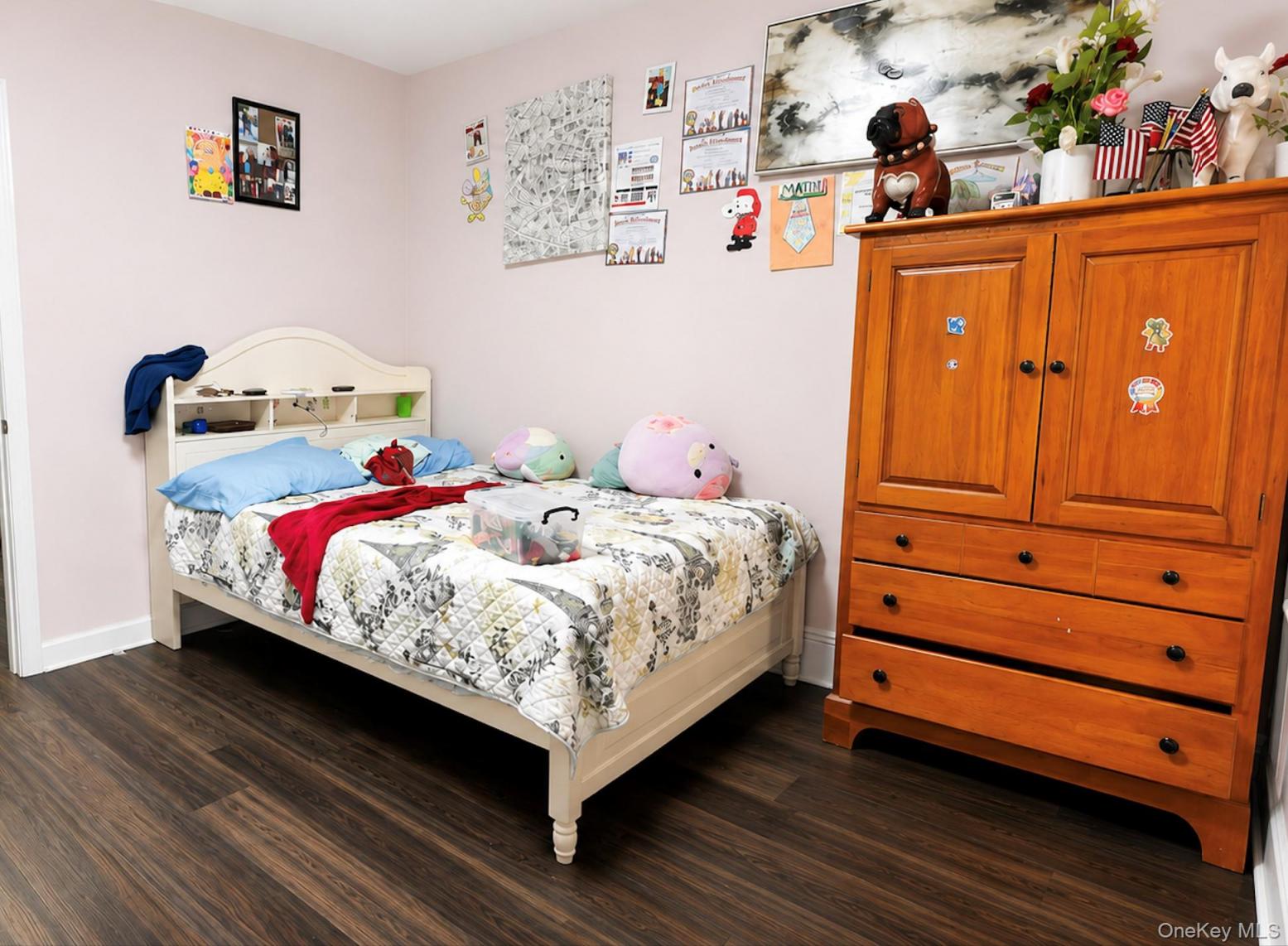 #5 photo, 121-53 6TH Av, Flushing , NY 11356